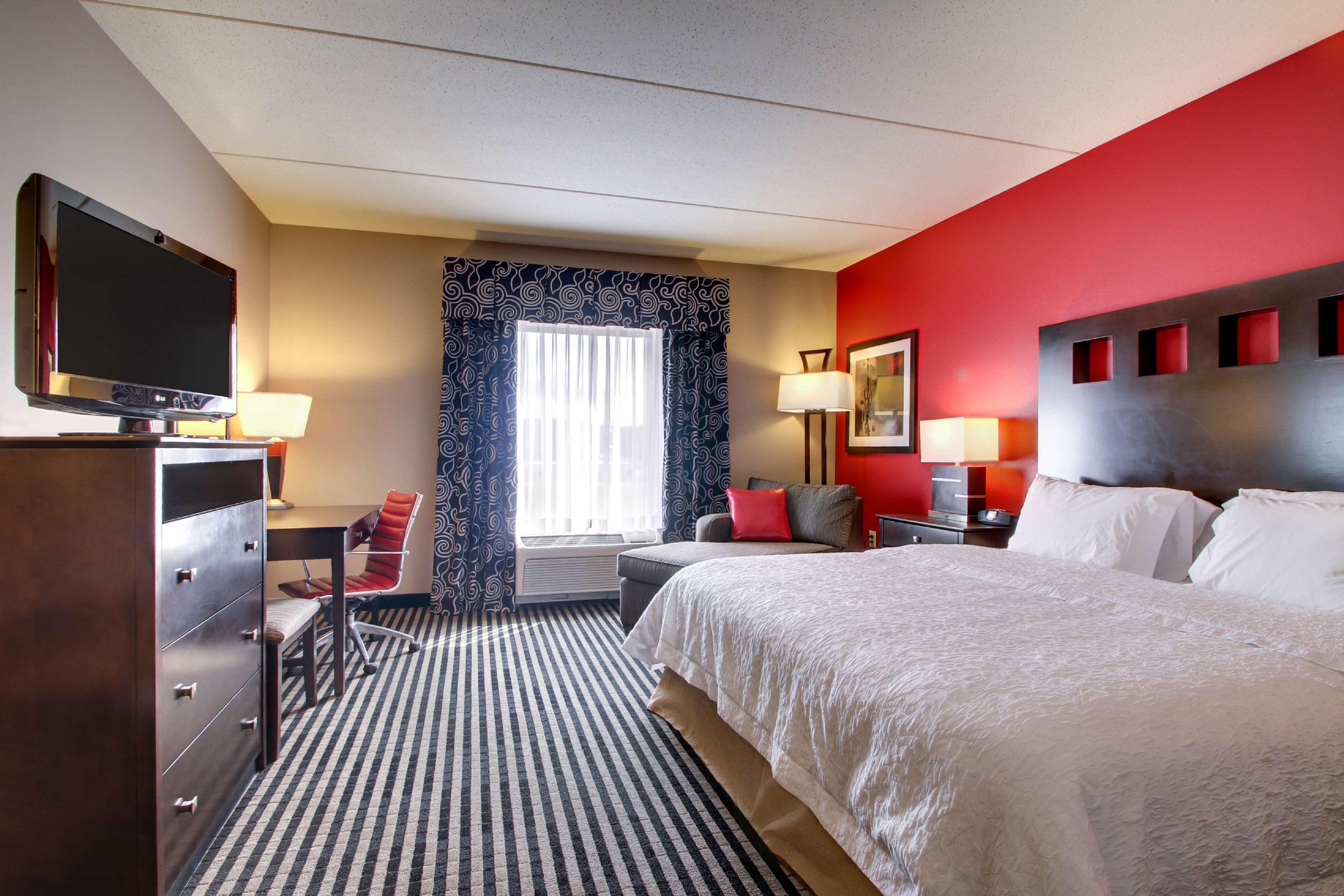Hampton Inn Birmingham/Leeds Eksteriør bilde