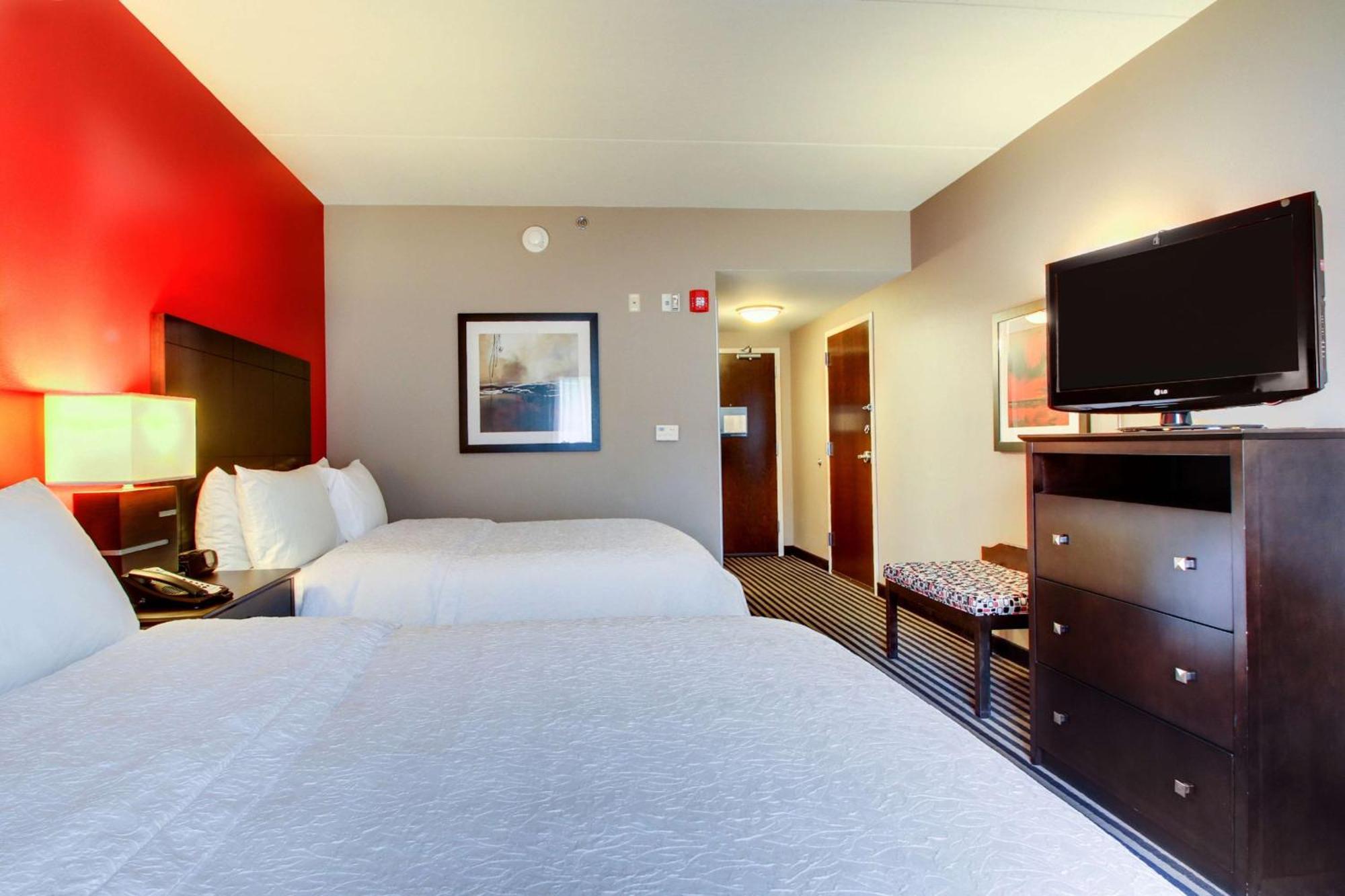 Hampton Inn Birmingham/Leeds Eksteriør bilde