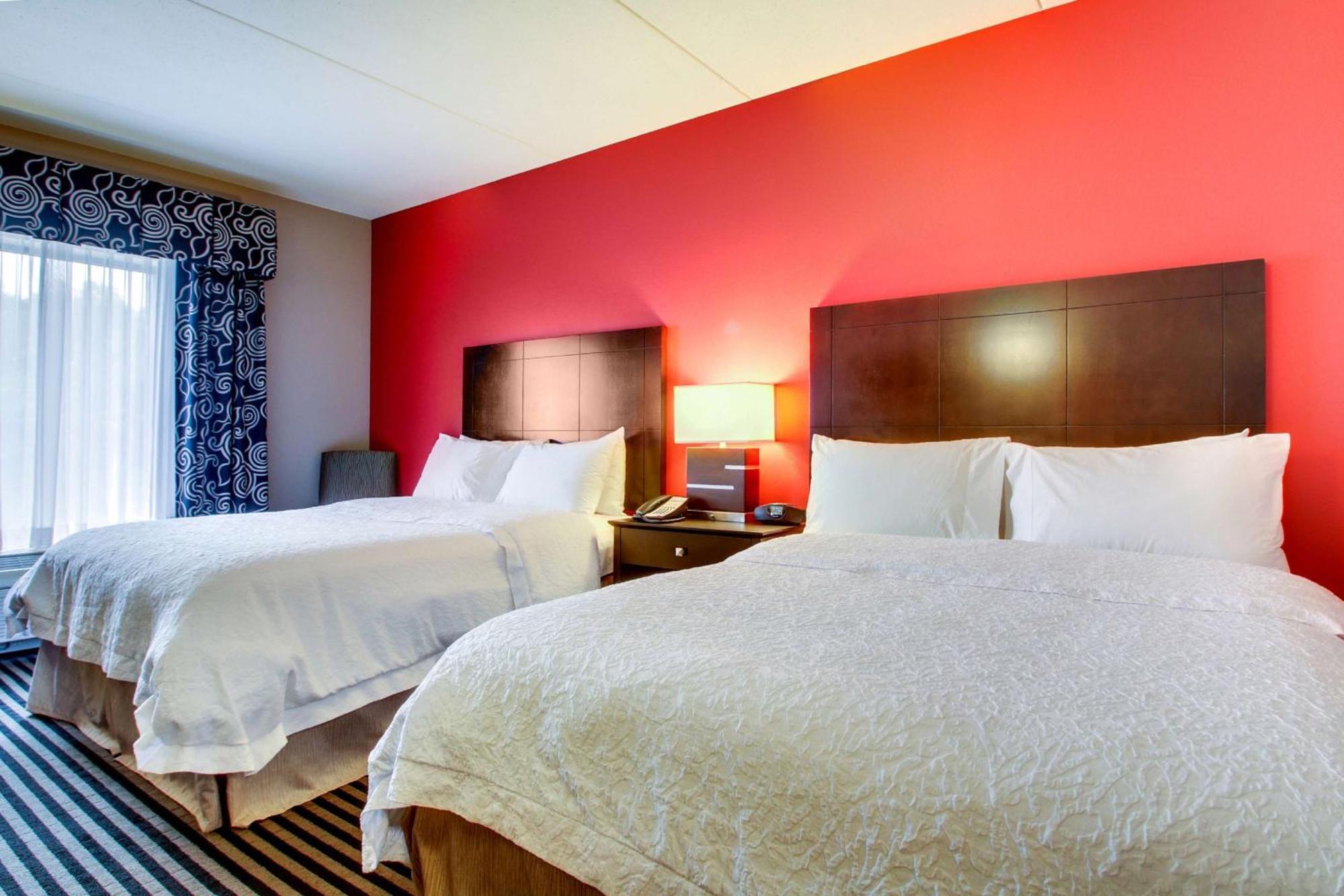 Hampton Inn Birmingham/Leeds Eksteriør bilde