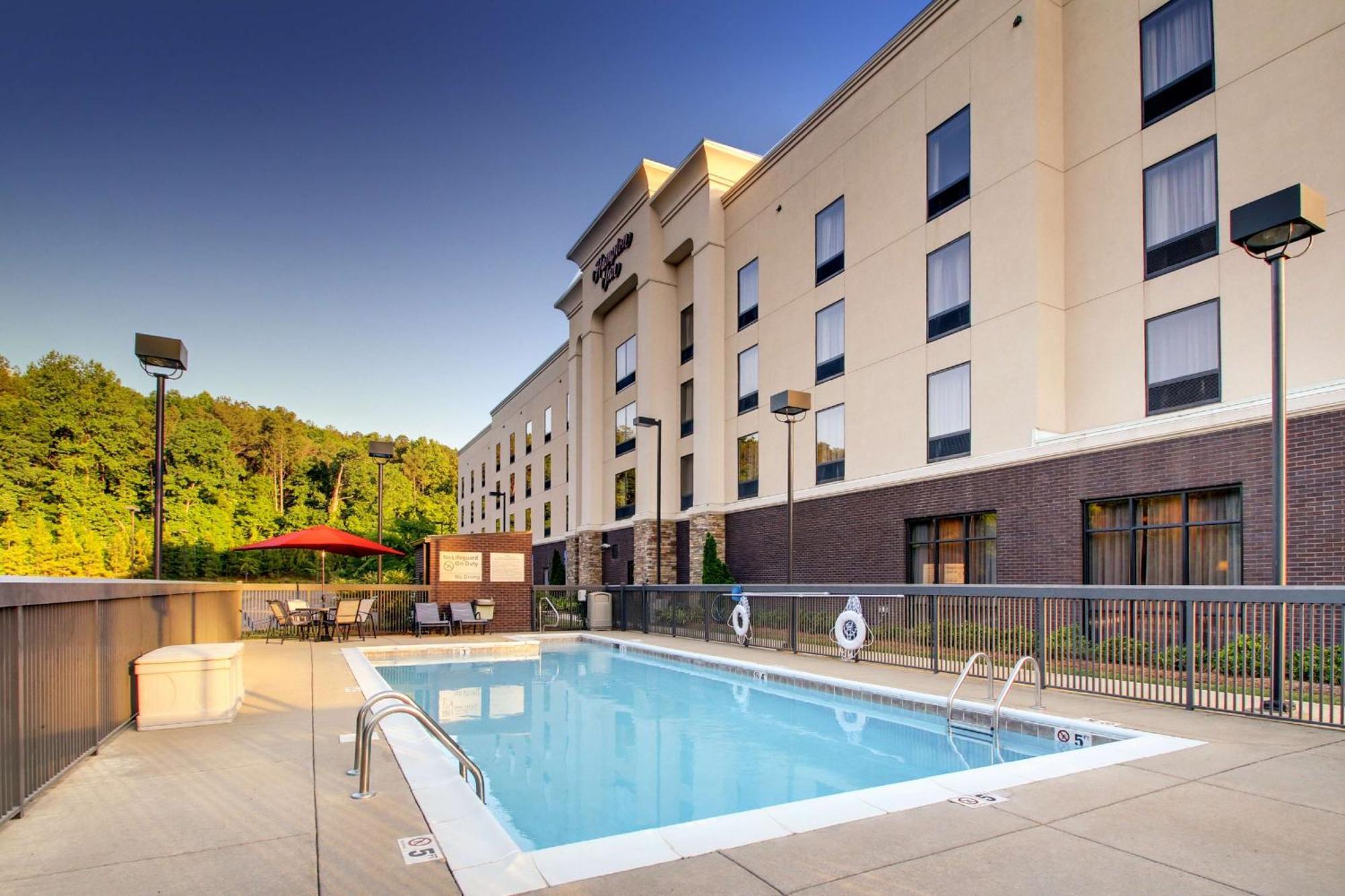 Hampton Inn Birmingham/Leeds Eksteriør bilde