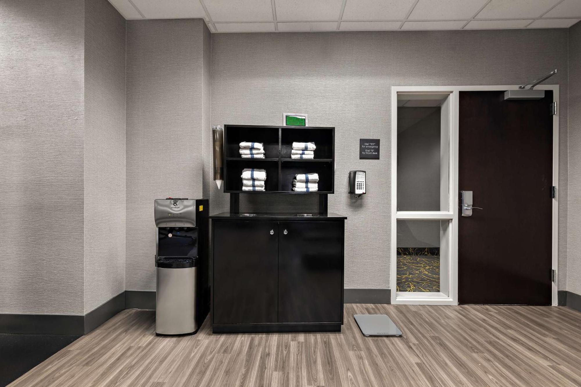 Hampton Inn Birmingham/Leeds Eksteriør bilde